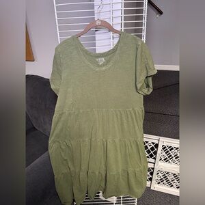 Time and Tru Olive Green Tiered Short Sleeve Top
